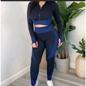 womens active wear Two Pieces sets size large Pans & Jacket